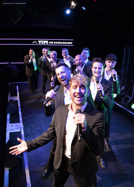 Ein Genuss für Ihre Sinne - „The 12 Tenors“  im Tipi am Kanzleramt am 16.06.24.