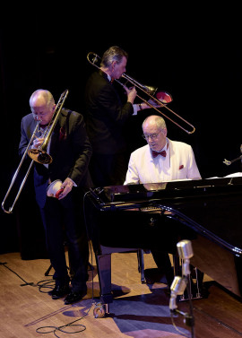 The World Famous Glenn Miller Orchestra