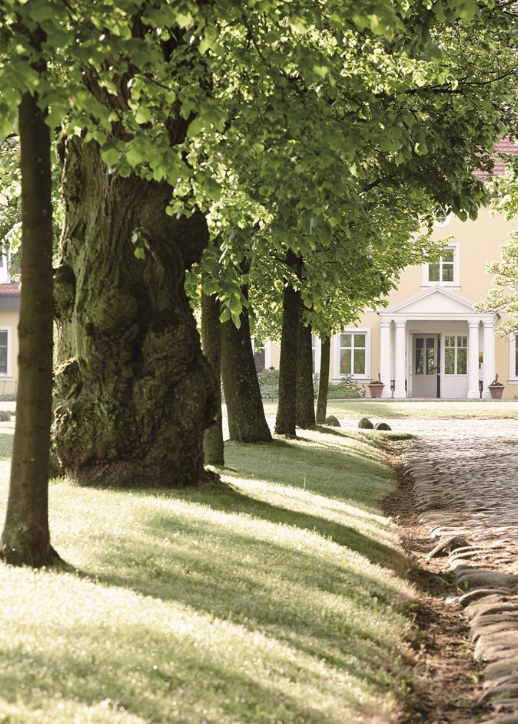 Relais & Chateaux Gutshaus Stolpe: 2 Übernachtungen (2 Personen) im Garten-Zimmer