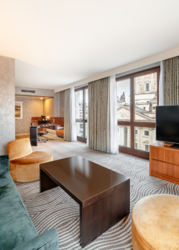 Eine Übernachtung für 2 Personen im Hilton Berlin/Corner-Suite